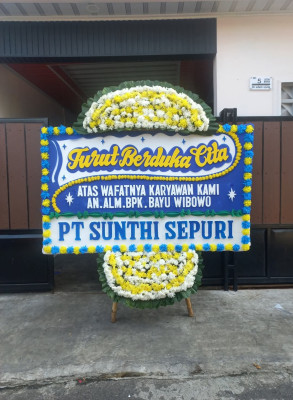 Papan Bunga Duka di Sinartanjung