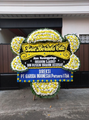 Papan Bunga Duka di Sinartanjung